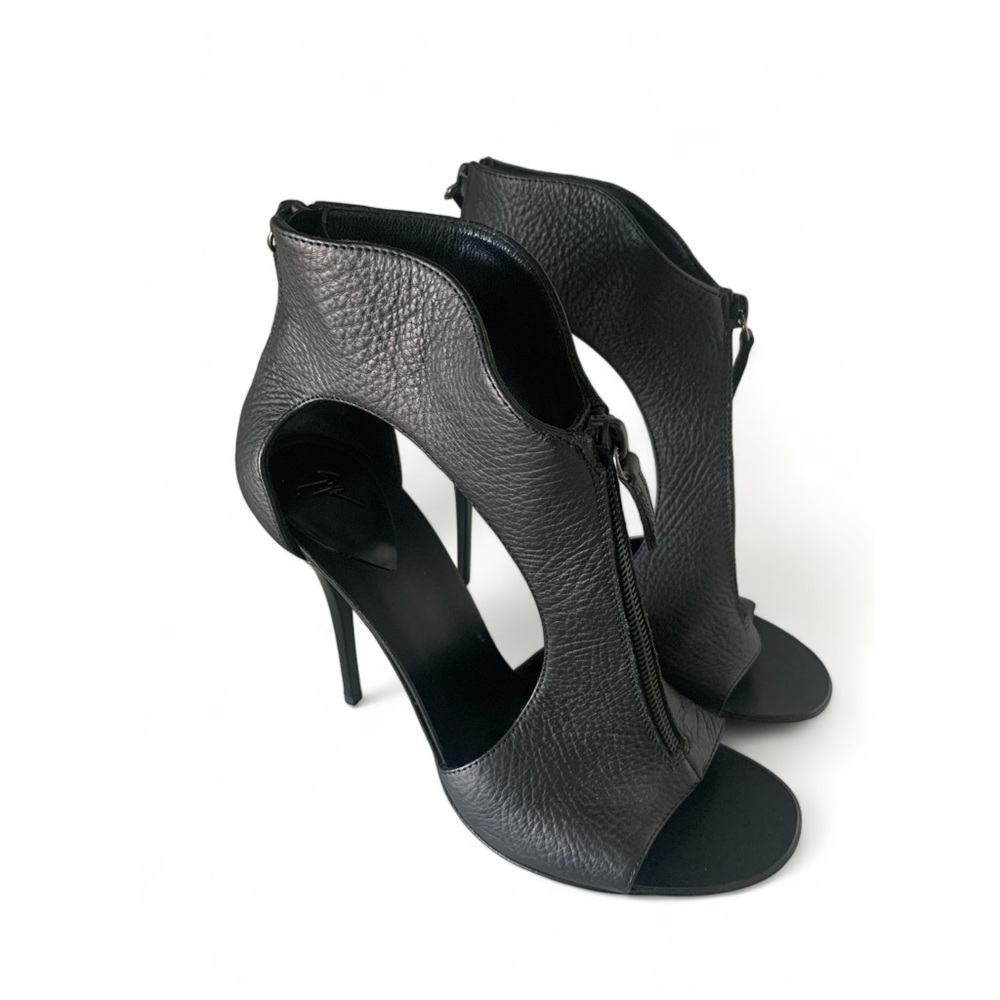 Giuseppe Zanotti Black Grained Leather Cut Out Peep Toe Booties